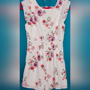 Bongo Dressy Floral Romper~Womens Size Medium